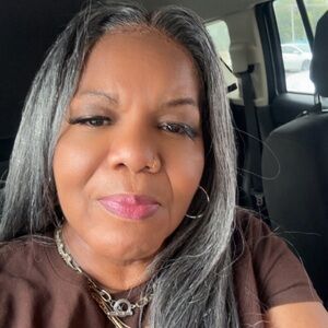 Meet your Posher, Alissa